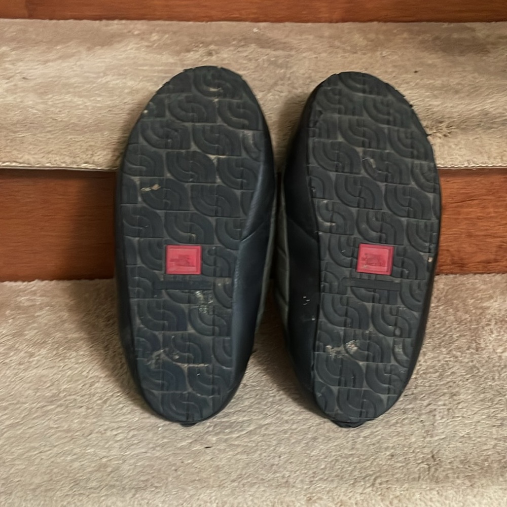 The North Face Men’s Shoes Size 11 In Like New In Excellent Condition - Picture 7 of 11